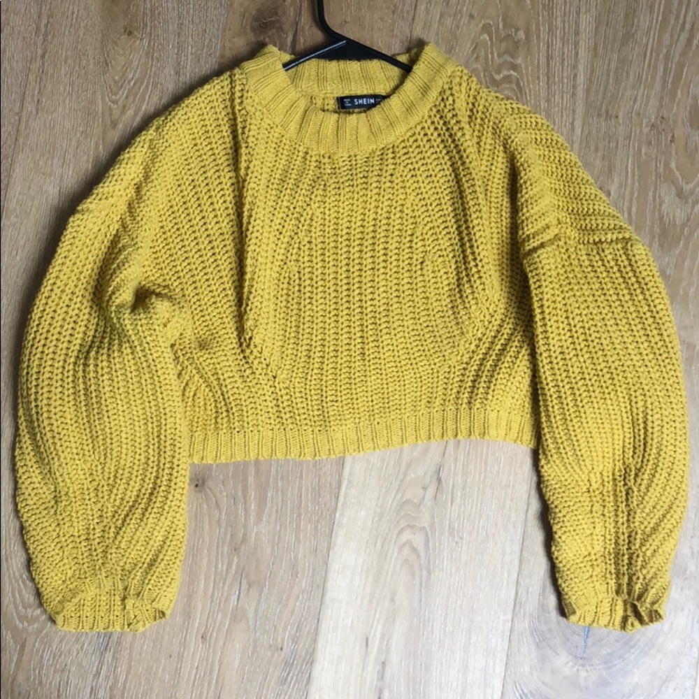 Crop knit sweater